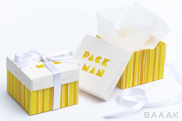 موکاپ-خاص-و-خلاقانه-Gift-box-mock-up-design_823475142